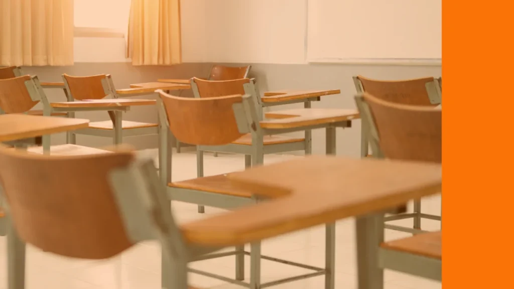Teaching Economics Through Movements for Justice: Reflections from the Classroom